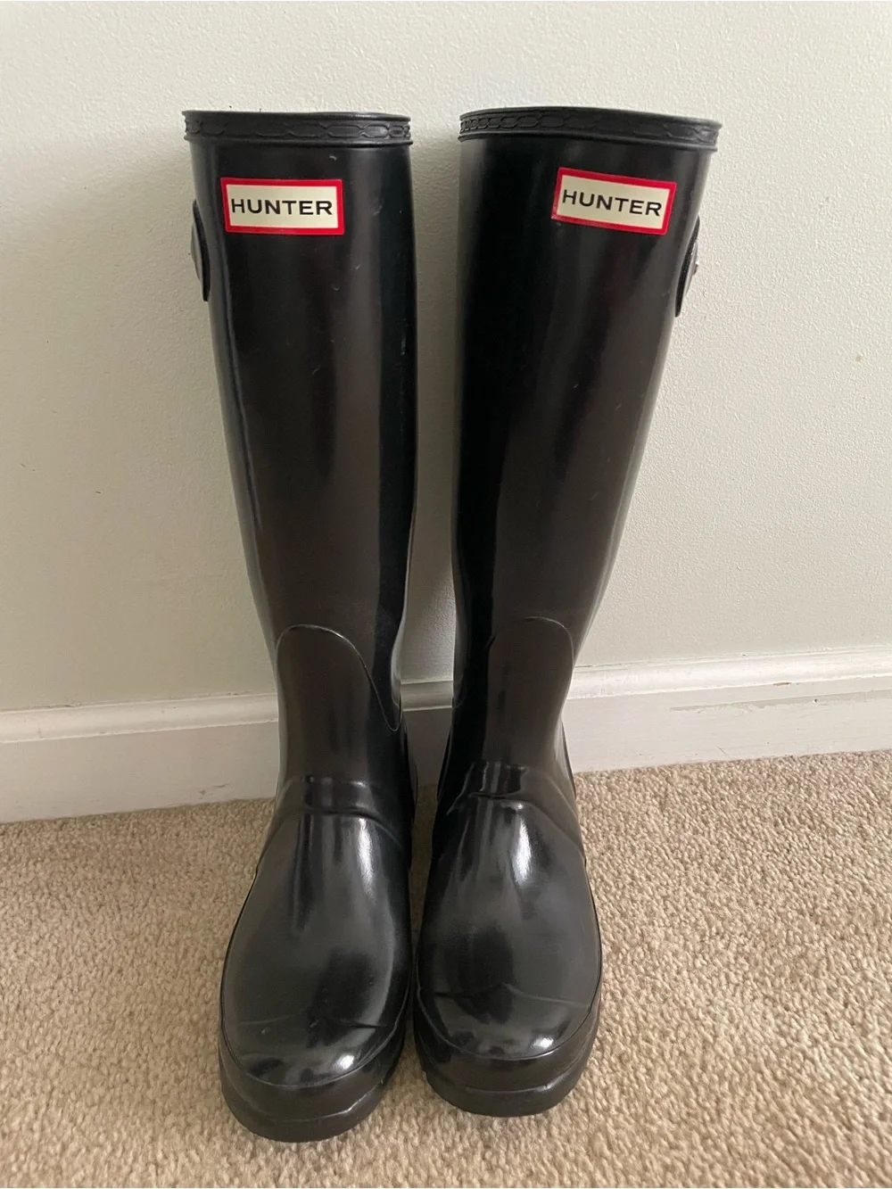 Hunter Tall Gloss Black Rain Boots with Red Logo